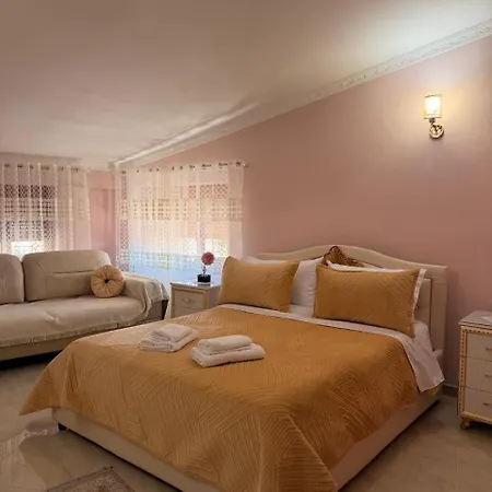 Vila Korça *