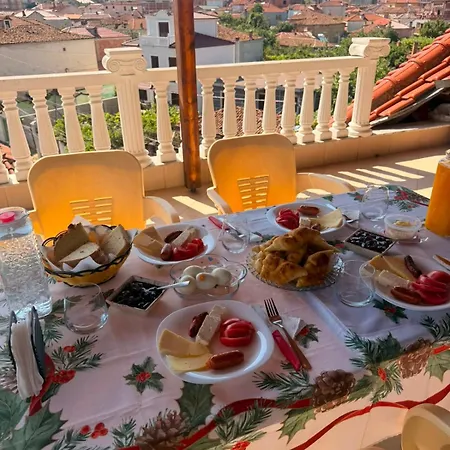 Vila Korca Гостевой дом Корча