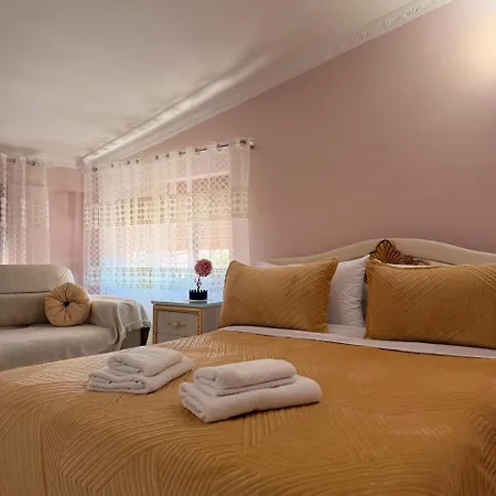 Vila Korça *